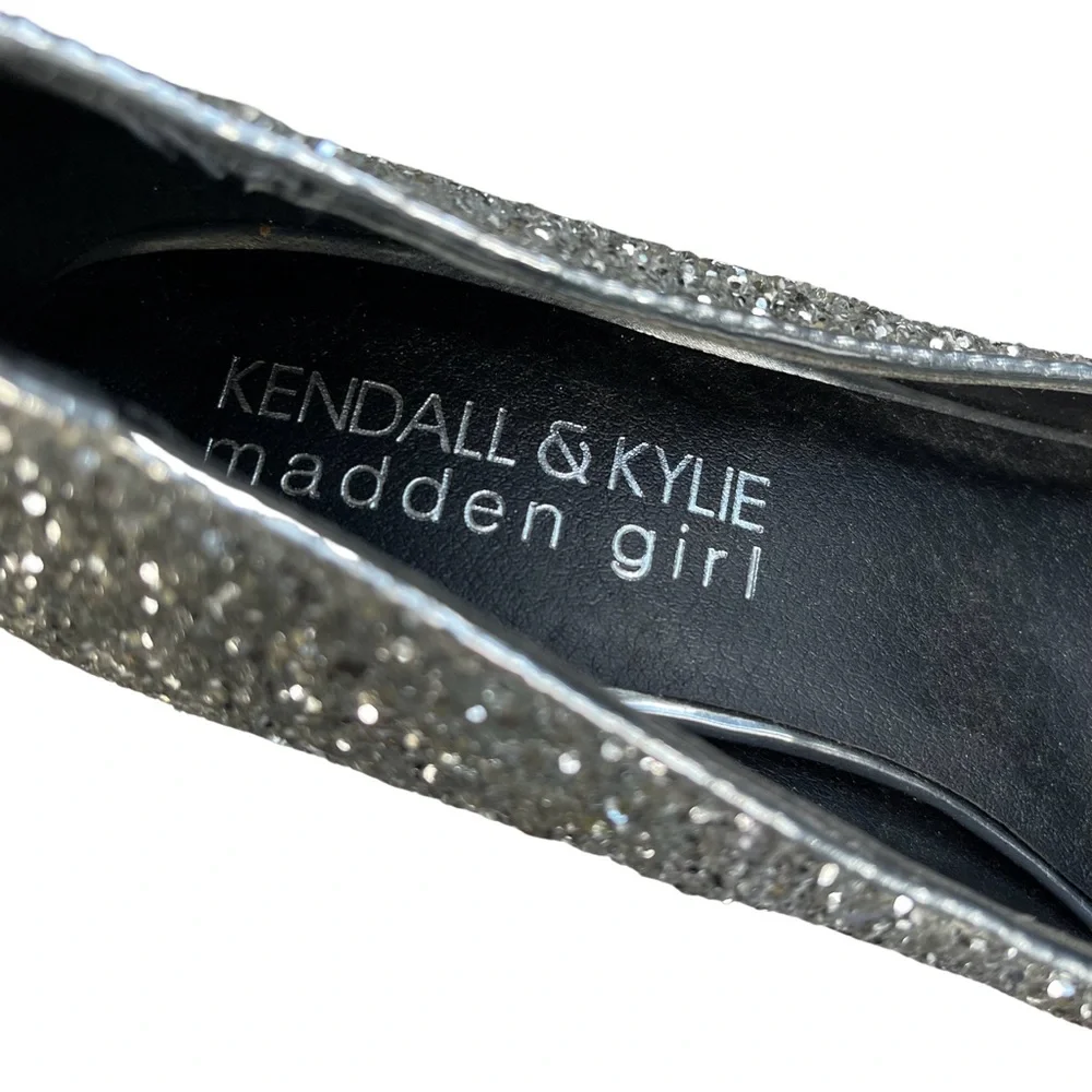 Kendall & Kylie Madden girl Silver Sparkle Glitter High Ombré Heels. siz…